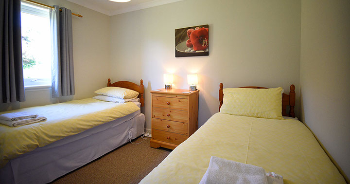 Anmara self catering accommodation contains comfortable twin beds with all bedding and linen provided