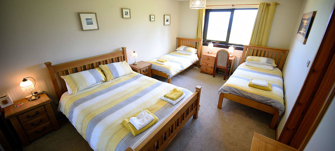 Our bed and breakfast accommodation contains a family room with king size bed and twin bed