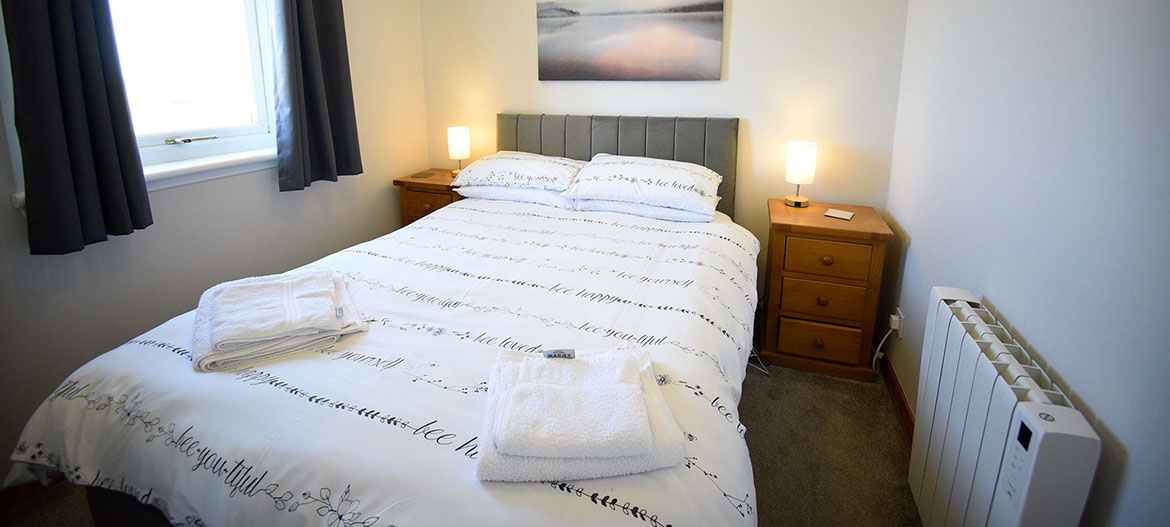 Kenmore self catering accommodation contains a comfortable double bed with all bedding and linen provided