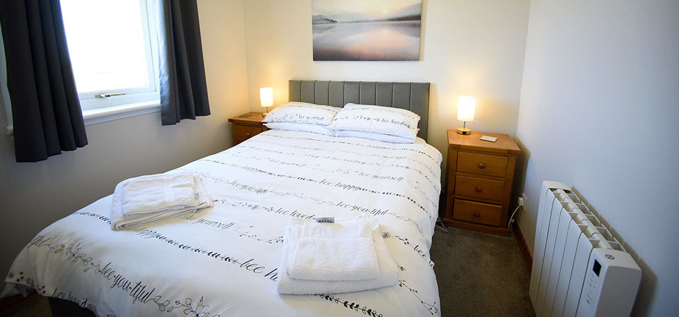 Kenmore self catering accommodation contains a comfortable double bed with all bedding and linen provided