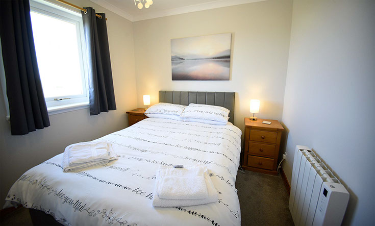 Kenmore self catering accommodation contains a comfortable double bed with all bedding and linen provided