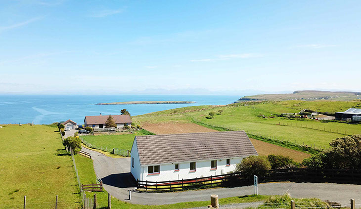 Kenmore self catering accommodation is located in Staffin on the Isle of Skye and offers amazing sea views 