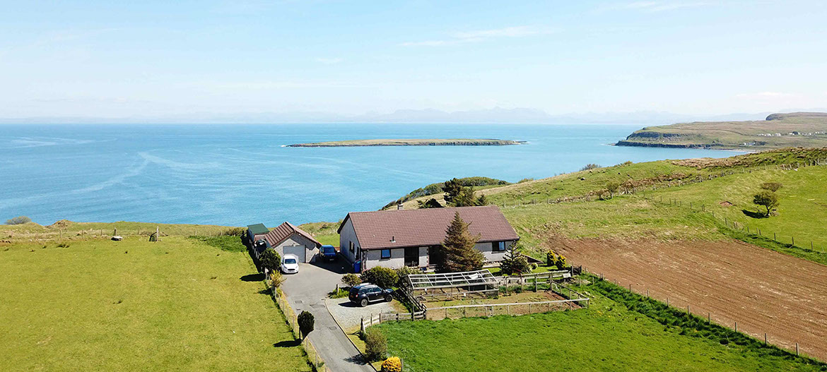 Contact Gairloch View Bed and Breakfast and Self Catering accommodation near Staffin with sea views