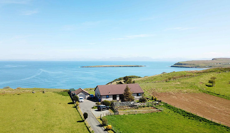 Contact Gairloch View Bed and Breakfast and Self Catering accommodation near Staffin with sea views